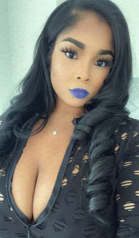 TrueBeauty334 perfect model photo