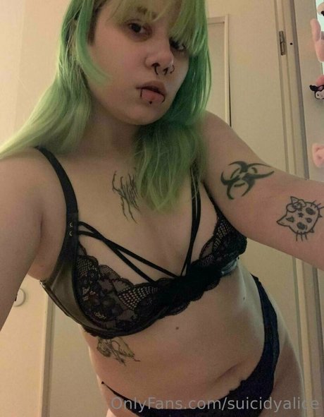 suicidyalice pornstar naked picture