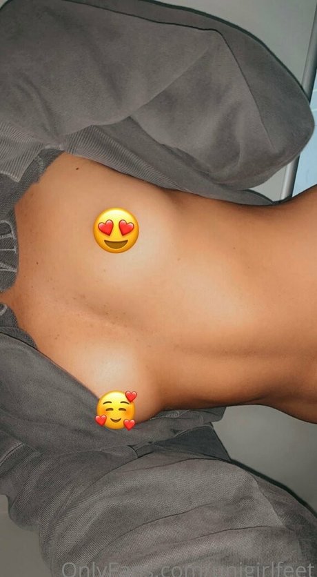 unigirlfeet hot pornstar pics