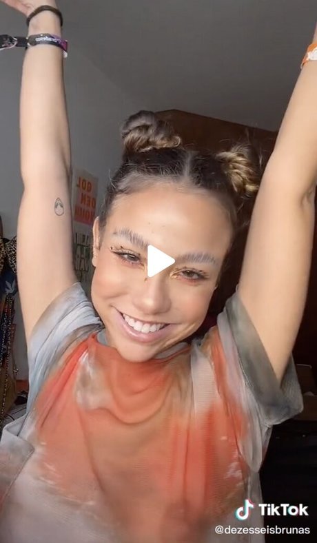 Bruna16 nudes model picture