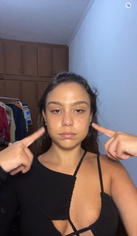 Bruna16 free actress pics