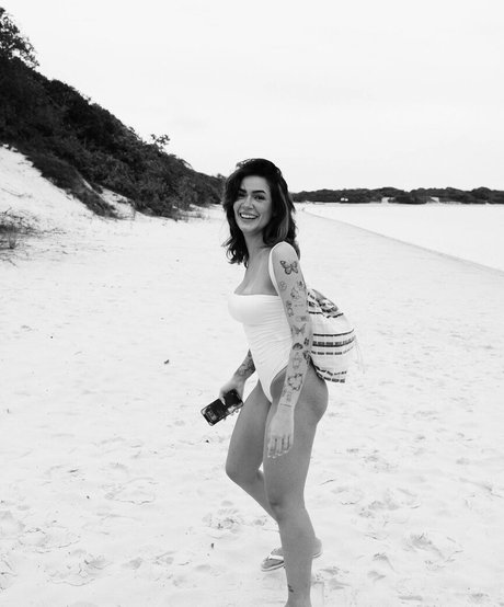 Lara Silva model erotic galleries