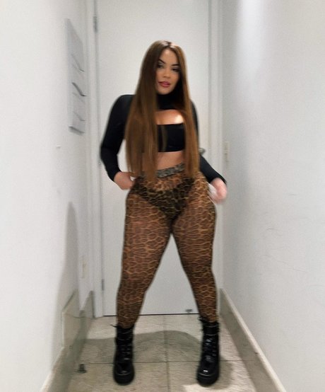 Lara Silva naked pornstar pics