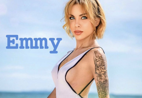 transfindher hot model image