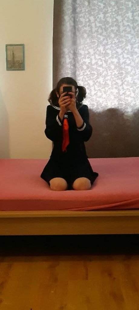 lucia cutie nude pornstar pics