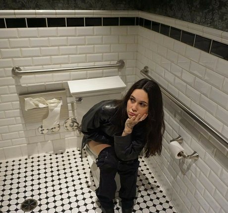 Bea Miller star xxx images