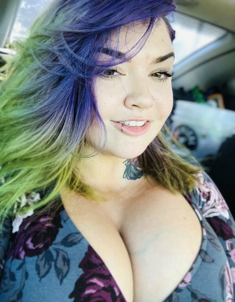 bikini teen onlyfans top image