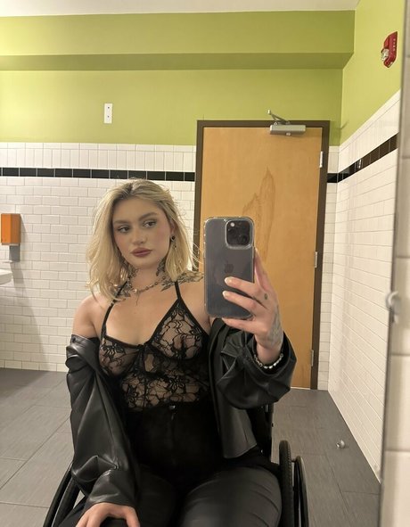 karleexrosee model adult gallery