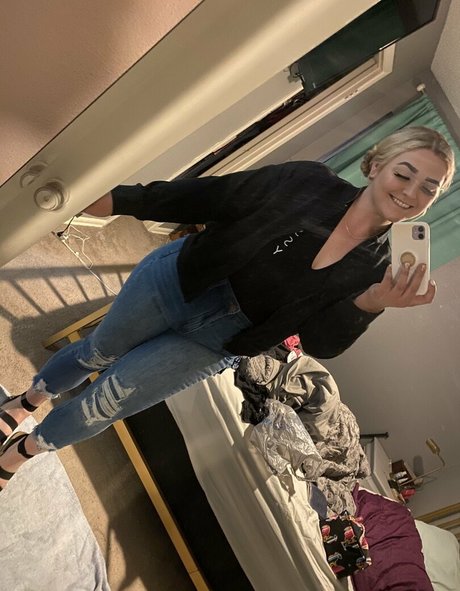 loganmilf pornstar top images