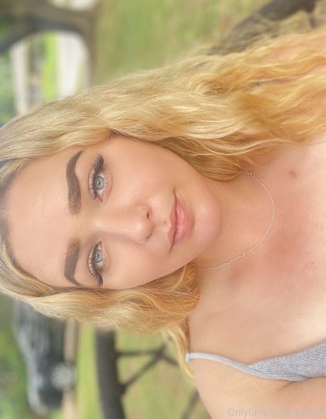 loganmilf pornstar beautiful pics