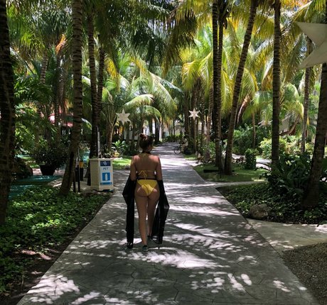 Chloe Smart exclusive pornstar photos