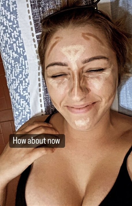 Chloe Smart nude actress archive