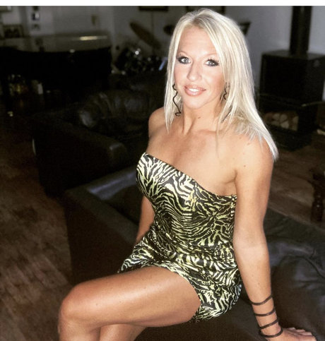 Gail Emms star top image