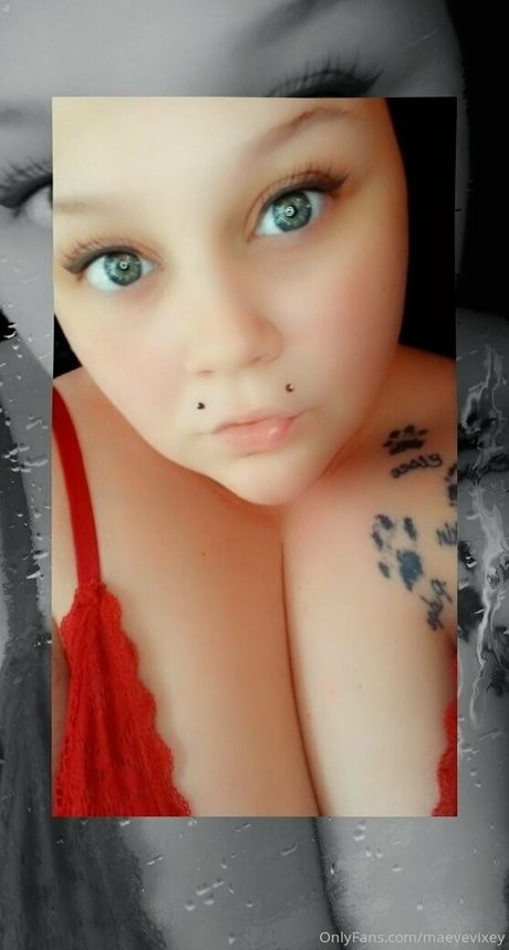 maevevixey nude model galleries