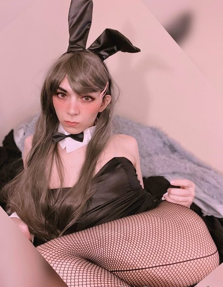 rrfox model nudes image