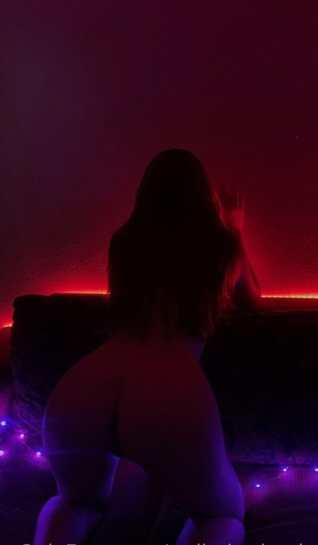 redhairedmaia pornstar nudes image