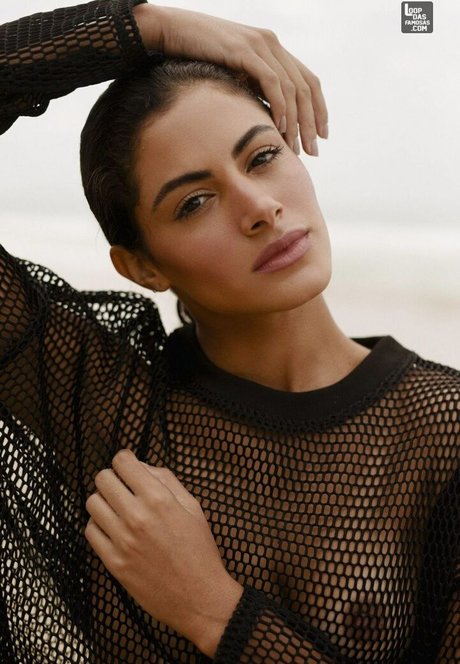 Leticia Salles model naked photos