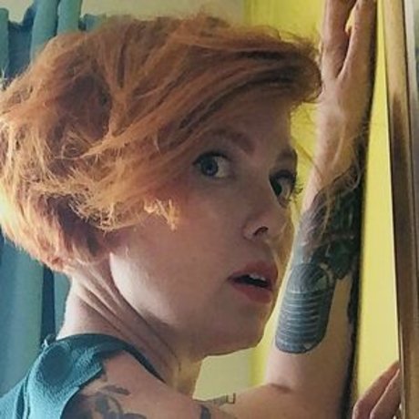 MsBettyWiles nudes model galleries