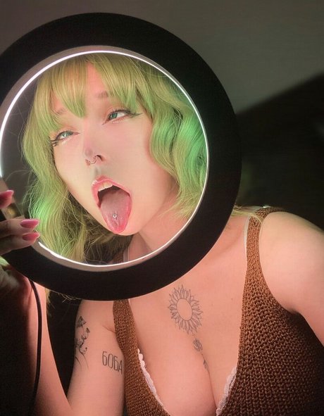 Loli Molly model nice photos