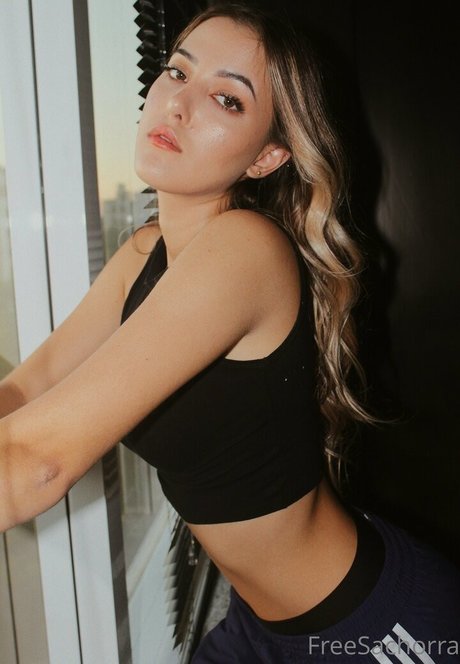 freesachorra pretty model photos
