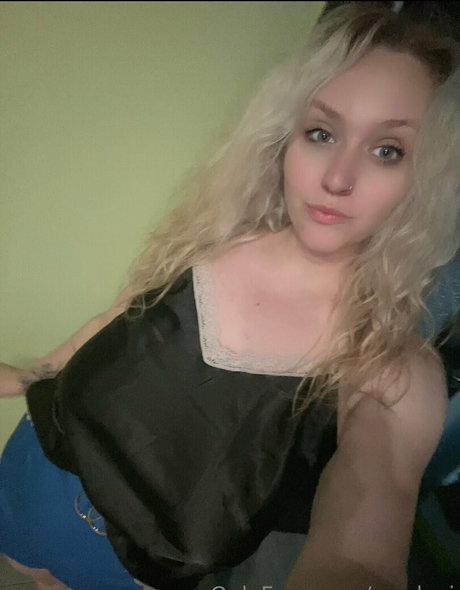 ewalexi exclusive star pics