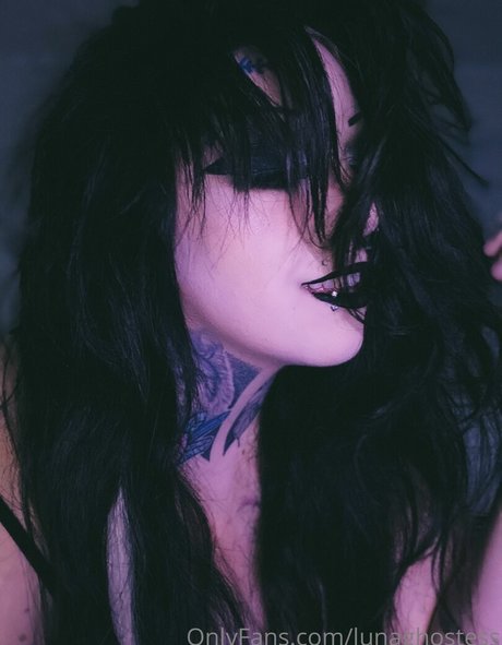 Luna Ghostess high quality pornstar images