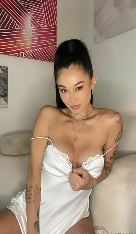 karleaxoxo nude model archive