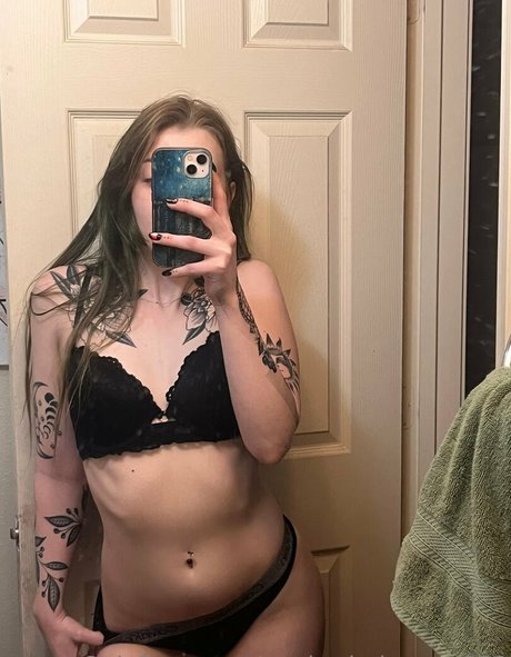 euphoriadreams333 pretty model image