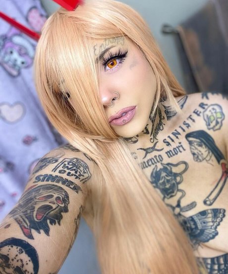 oksanagray exclusive model img