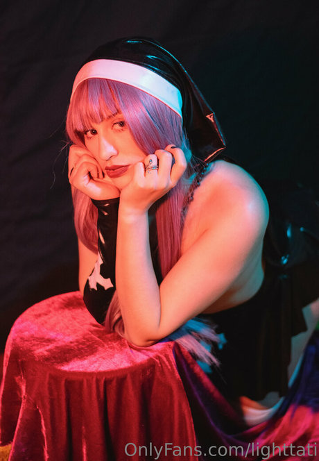 lighttati star sexy picture