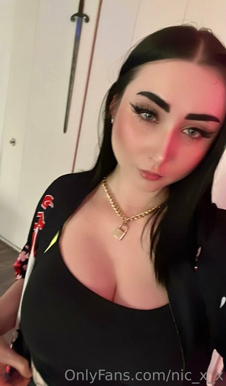nic x x pornstar naked picture