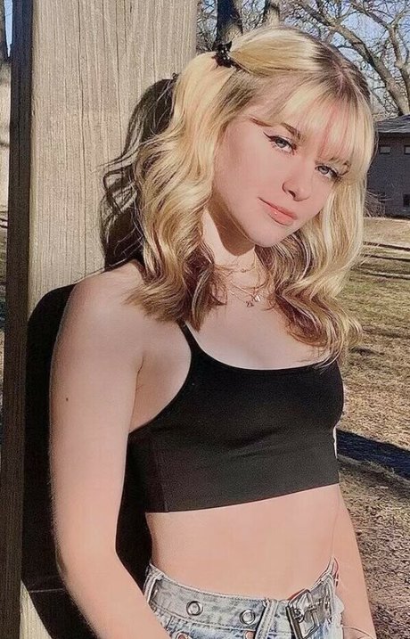 NaomiSkyex top star pic