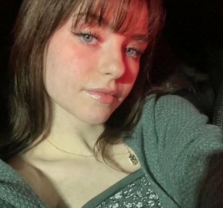 NaomiSkyex model nudes pic