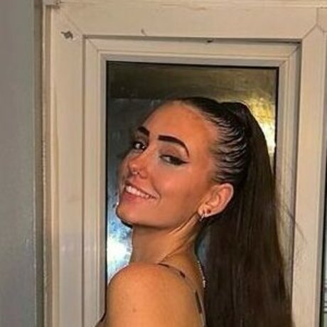 Lianna Gregory pretty star photo