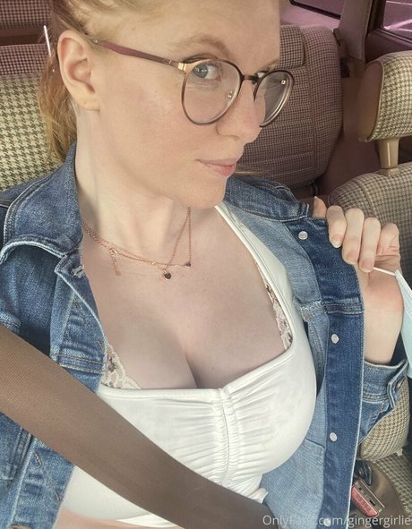 gingergirlie pornstar sexy galleries
