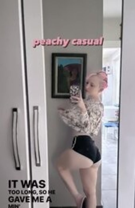 ilayserah model naked img