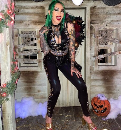 WWE Shotzi adult star picture