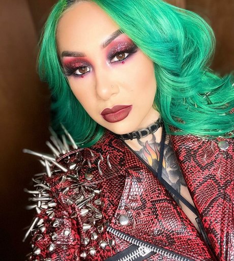 WWE Shotzi model sexy photo