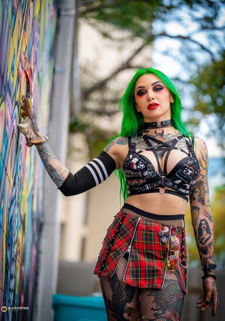 WWE Shotzi art actress gallery