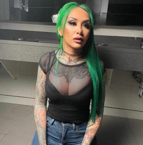 WWE Shotzi model pretty photos