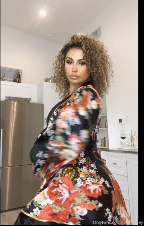 jaderamey nudes pornstar img