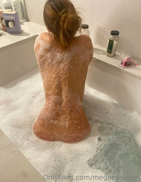 Megan James art star pictures