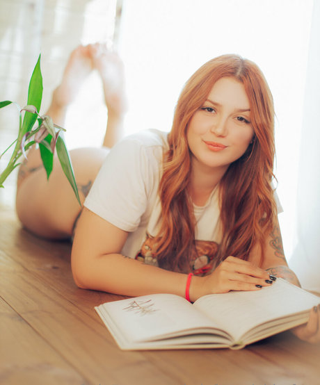 kelyfoxsuicide free art star pic