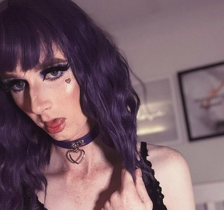 baby40k star erotic photos