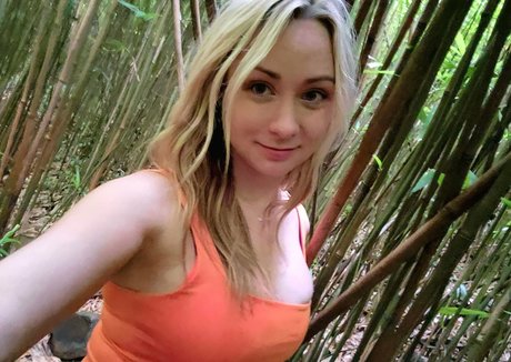 BellaAndersin star nudes img