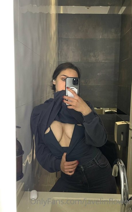 javelinflower model pretty photo