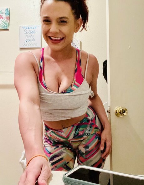 Maria Jade nudes model img