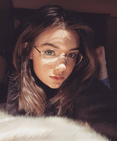 poopernoodle pornstar naked pics