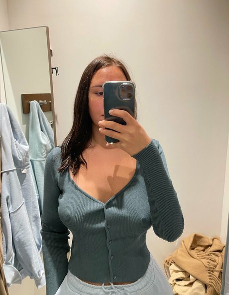 facedownassuup model naked image