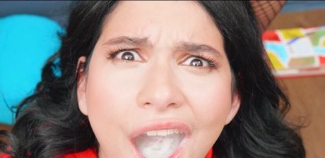 Min Galilea xxx actress pics